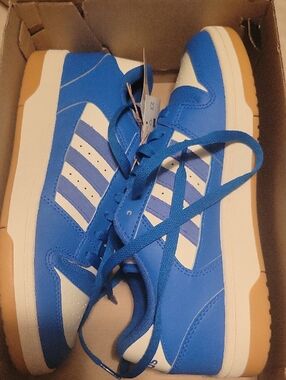 adidas Men's Low-Top Sneakers in Blue, White and Gum